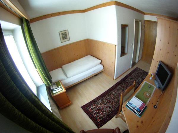 Hotel Bären : photo 3 de la chambre chambre simple Économique côté nord
