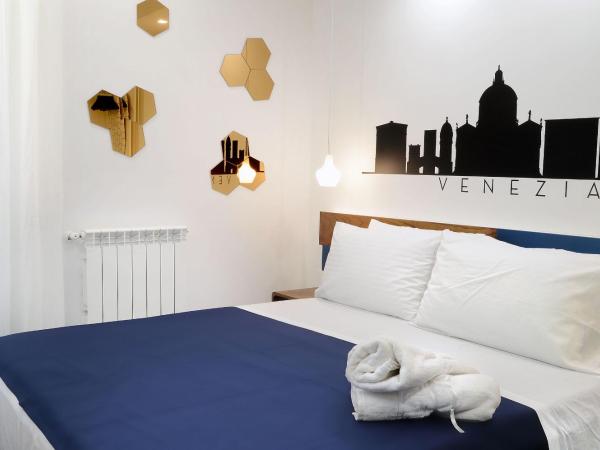 Napoli Central Station Studio : photo 5 de la chambre chambre double deluxe