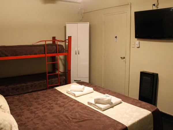 Casi Guemes Hotel : photo 4 de la chambre chambre quadruple Économique