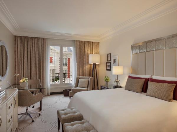 Four Seasons Hotel Buenos Aires : photo 2 de la chambre chambre lit king-size - vue sur demeure de caractère