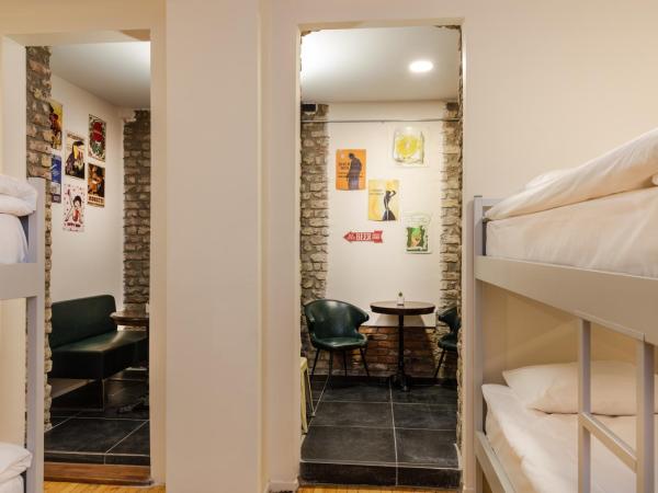 Sanat Hostel Taksim : photo 7 de la chambre lit dans dortoir mixte de 8 lits