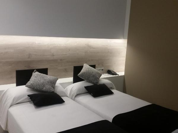 Hotel Travessera : photo 8 de la chambre superior interior family room