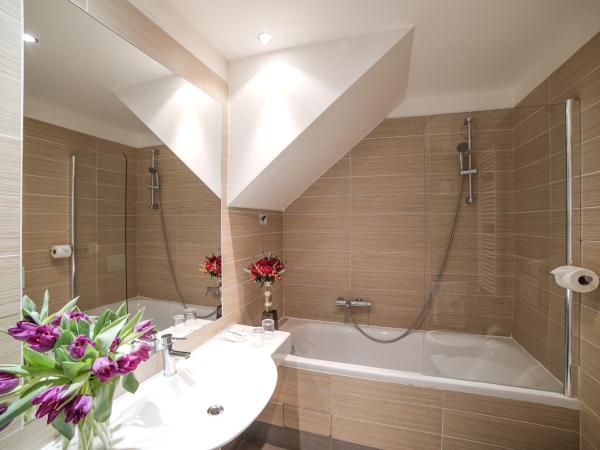 Hotel Assenzio Prague : photo 3 de la chambre chambre triple