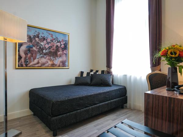 Hotel Assenzio Prague : photo 4 de la chambre suite junior