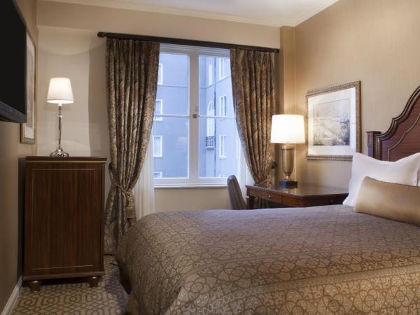 Omni Royal Orleans Hotel : photo 6 de la chambre  petite room 1 queen bed