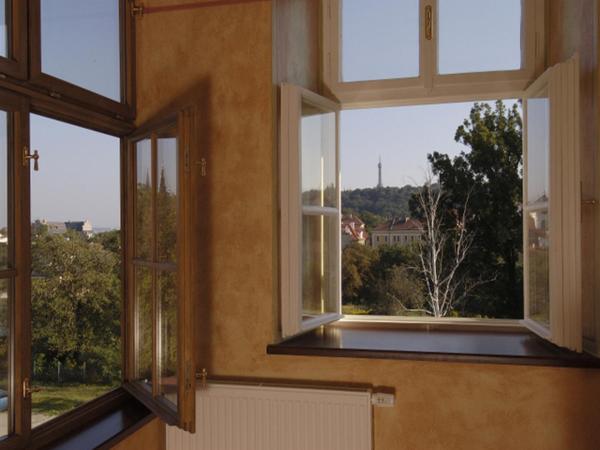 EA Hotel Jeleni Dvur Prague Castle : photo 3 de la chambre chambre double ou lits jumeaux - vue sur château