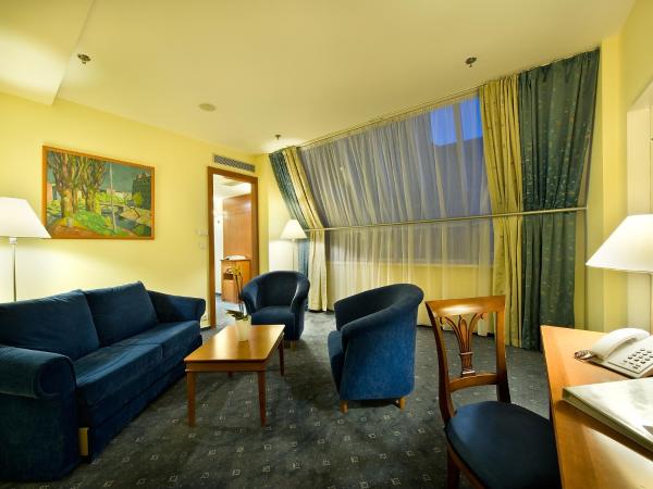 Ramada Prague City Centre : photo 8 de la chambre suite