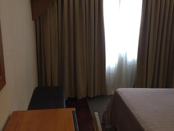 Hotel Napoleón : photo 9 de la chambre chambre double standard