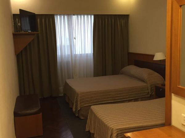 Hotel Napoleón : photo 7 de la chambre chambre triple standard