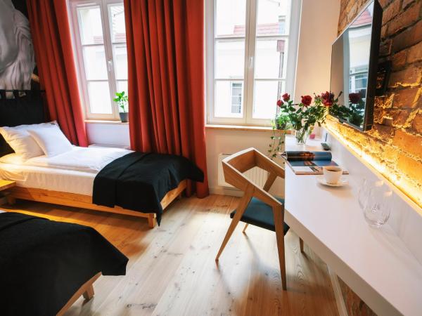 Apartamenty Schoeps Residence : photo 7 de la chambre chambre lits jumeaux standard