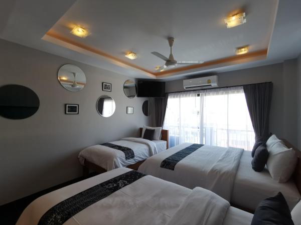 The Besavana Phuket - SHA Extra Plus : photo 6 de la chambre chambre quadruple deluxe