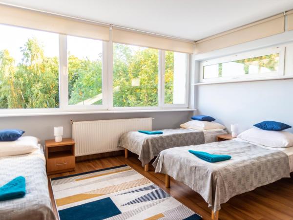 Hostel Mały Żagiel : photo 3 de la chambre chambre triple avec salle de bains privative