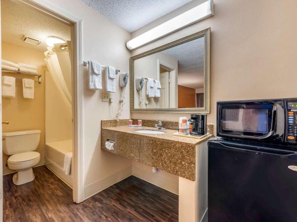 Econo Lodge Downtown : photo 1 de la chambre chambre double avec 2 lits doubles - non-fumeurs