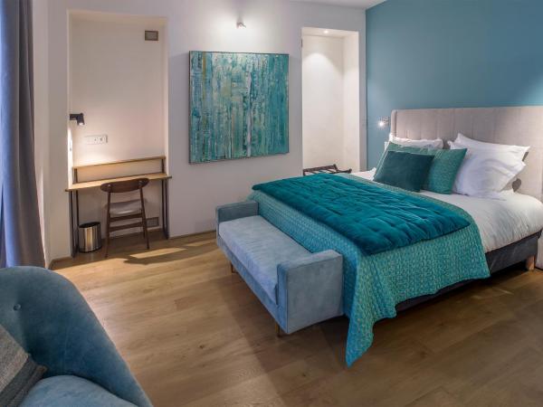 Eco-Lodge City - Appart'Hôtel - VILLA CÔTÉ PLATEAU - Hyper Centre - 3 Étoiles Certifiées- : photo 1 de la chambre studio - accessible aux personnes à mobilité réduite