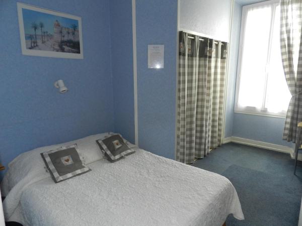 Hotel du Mont Blanc : photo 3 de la chambre chambre double avec douche