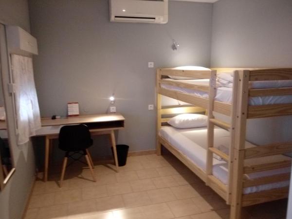 Hotel Astoria : photo 4 de la chambre chambre familiale avec climatisation