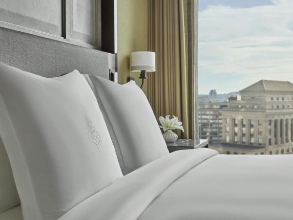 Four Seasons Hotel One Dalton Street, Boston : photo 4 de la chambre suite exécutive four seasons pour personnes à mobilité réduite