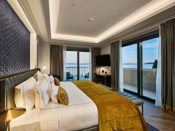 Ikador Luxury Boutique Hotel & Spa : photo 1 de la chambre suite junior avec terrasse et vue sur la mer