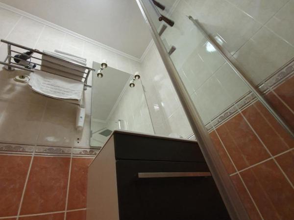 Villa Julian : photo 7 de la chambre chambre double confort avec balcon