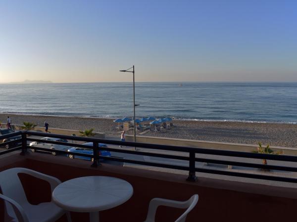 Blue Sky Hotel Apartments : photo 1 de la chambre appartement 1 chambre