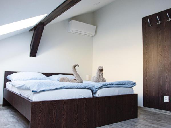 Penzion Poruba : photo 5 de la chambre chambre double ou lits jumeaux avec salle de bains