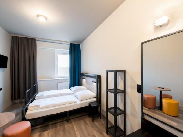 a&o Stuttgart City : photo 6 de la chambre chambre simple