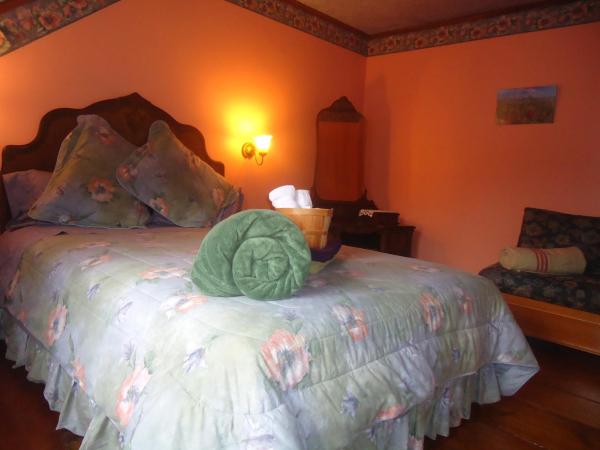 Gîte À l'Augustine : photo 3 de la chambre chambre double