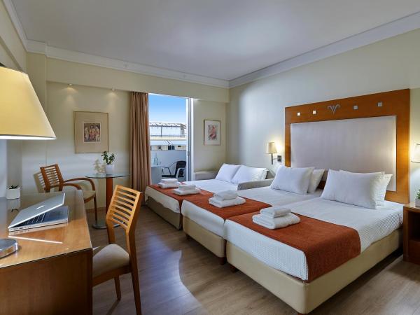 Atrion Hotel : photo 2 de la chambre chambre familiale