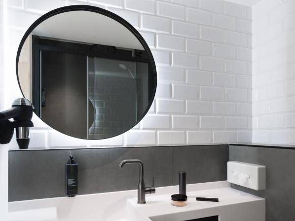 ibis Brussels Centre Chatelain : photo 4 de la chambre chambre double ou lits jumeaux supérieure - côté jardin