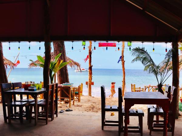 Lanta Palm Beach Resort , Beach Bungalow - Koh Lanta : photo 5 de la chambre chambre double ou lits jumeaux standard