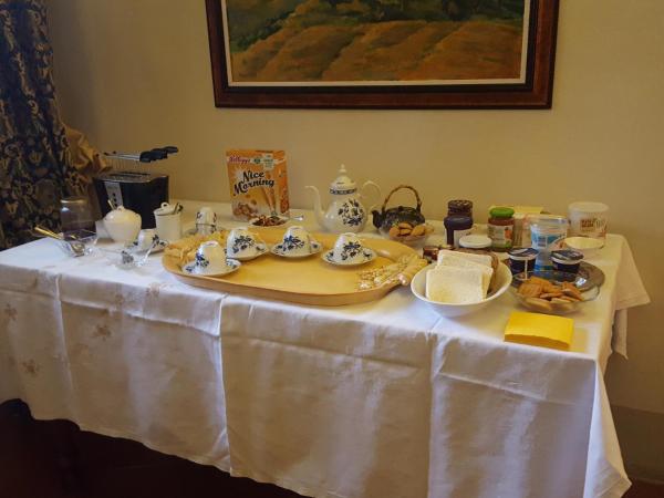 Villa Ghia : photo 4 de la chambre chambre lit king-size - vue sur jardin