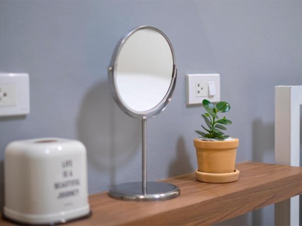 BED Friends Poshtel : photo 6 de la chambre chambre familiale avec salle de bains commune