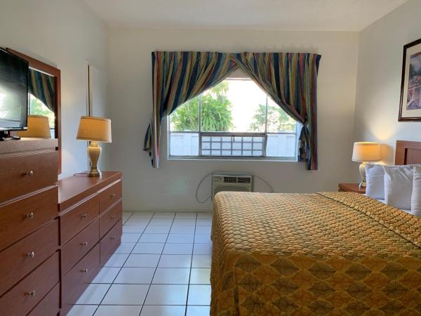 International Inn on the Bay : photo 10 de la chambre chambre lit king-size