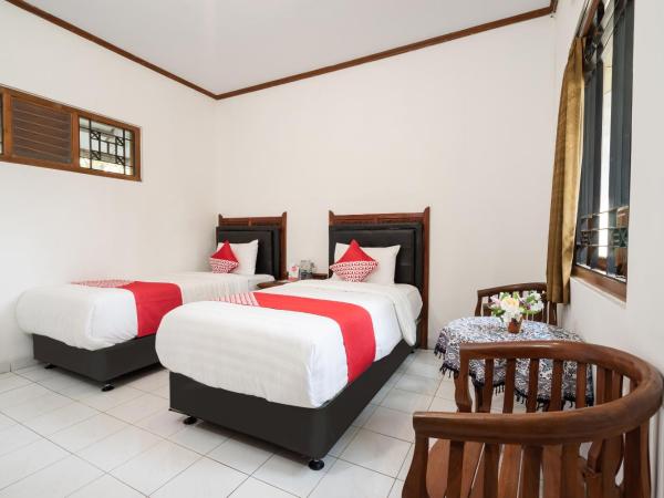 Super OYO 1778 Omah Duwet : photo 1 de la chambre chambre lits jumeaux standard