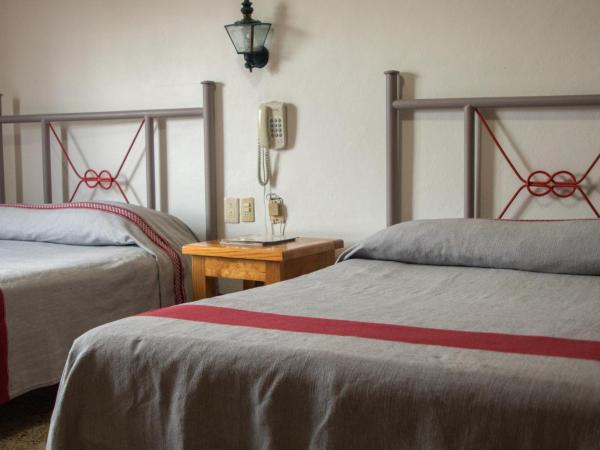 Hotel Posada el Cid : photo 7 de la chambre chambre double avec 2 lits doubles