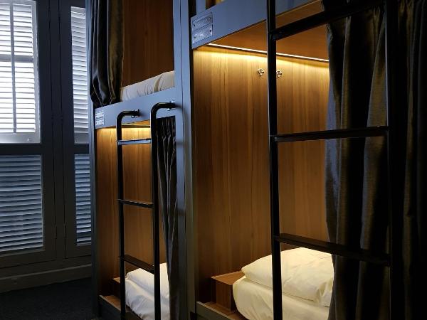 Wink at McCallum Street : photo 7 de la chambre chambre privée de 12 capsules simples