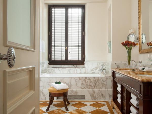 Four Seasons Hotel Firenze : photo 1 de la chambre chambre lits jumeaux deluxe