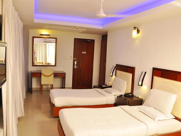 Hotel Luciya : photo 6 de la chambre chambre double ou lits jumeaux standard