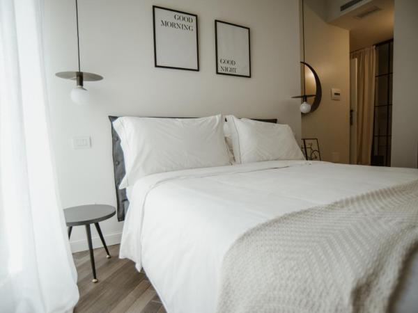 Cà Bèla - Porta Romana : photo 2 de la chambre chambre triple avec balcon