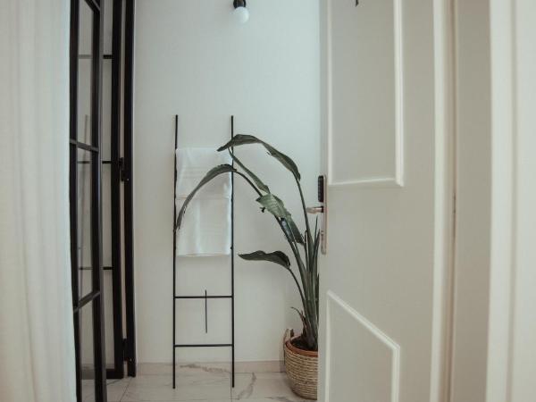 Cà Bèla - Porta Romana : photo 1 de la chambre chambre triple avec balcon