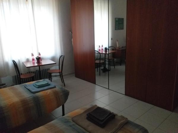 B&Bvintage5bis : photo 7 de la chambre chambre lits jumeaux avec toilettes communes