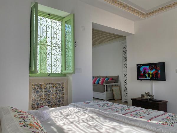 Dar El Kif - La Marsa : photo 1 de la chambre chambre double deluxe avec balcon