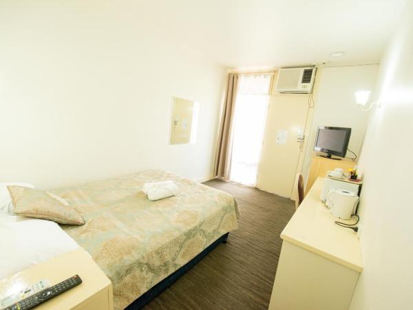 Jacksons Motor Inn : photo 4 de la chambre chambre lit queen-size Économique 2 adultes uniquement