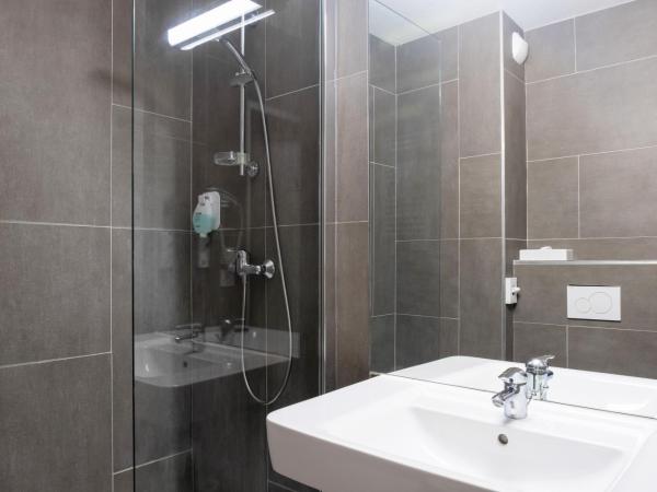 Hôtel Golf Fontcaude : photo 1 de la chambre chambre double standard