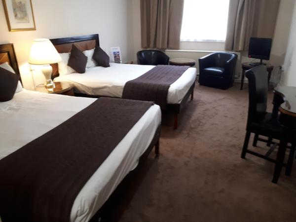 Britannia Hotel Aberdeen : photo 7 de la chambre chambre familiale (2 adultes et 2 enfants)