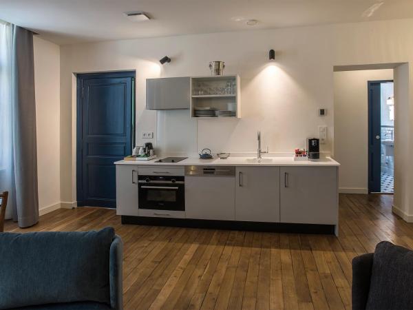 Eco-Lodge City - Appart'Hôtel - VILLA CÔTÉ PLATEAU - Hyper Centre - 3 Étoiles Certifiées- : photo 4 de la chambre appartement 2 chambres