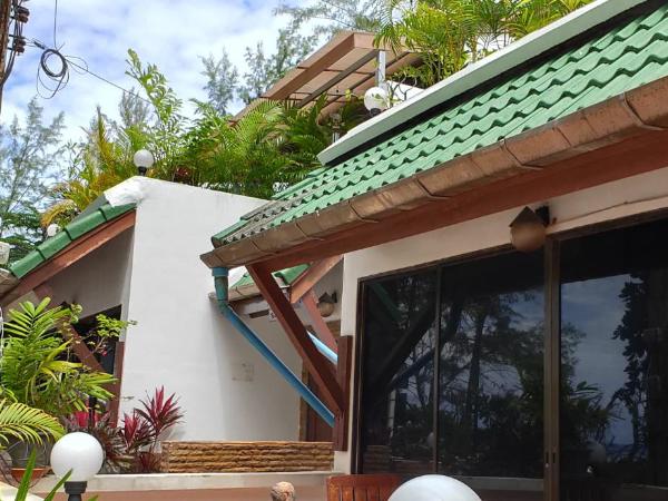 Naithon Beach Villa : photo 6 de la chambre chambre familiale - vue sur mer