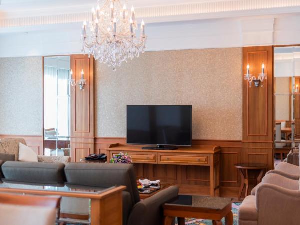 The Empress Premier Chiang Mai - SHA Extra Plus : photo 4 de la chambre suite royale premier