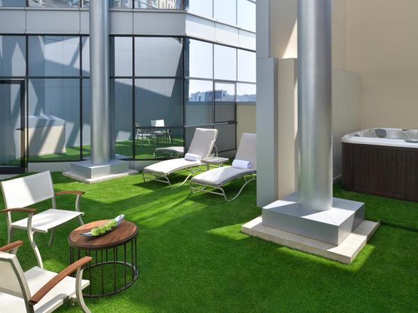 Mövenpick Hotel Apartments Downtown Dubai : photo 6 de la chambre penthouse 