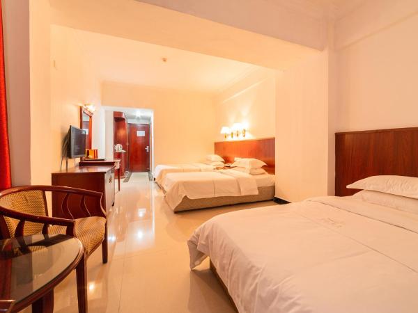 Guangzhou Junshan Hotel - Shuttle bus for Canton Fair : photo 2 de la chambre chambre triple standard